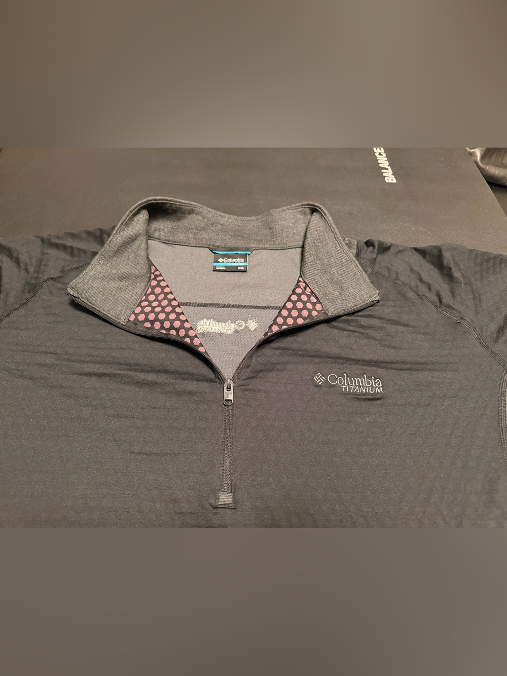 Columbia Titanium 1/4 zip in Charcoal with heather grey Accent